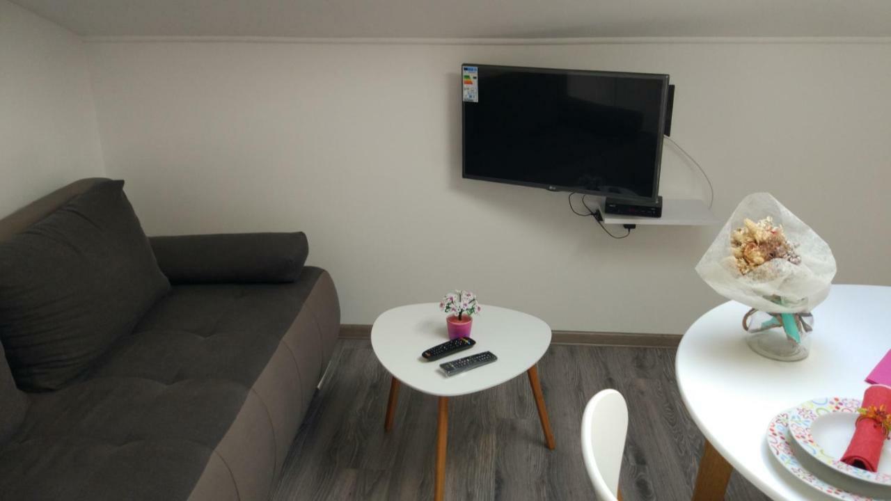 Angeline Apartman *