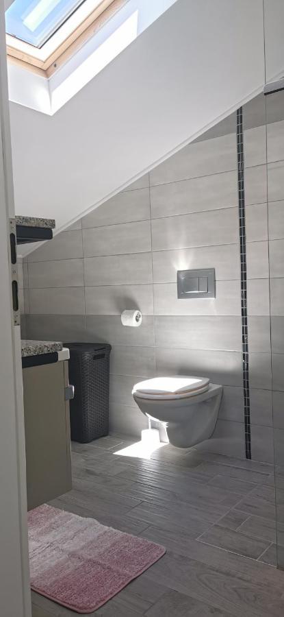 Angeline Apartment *